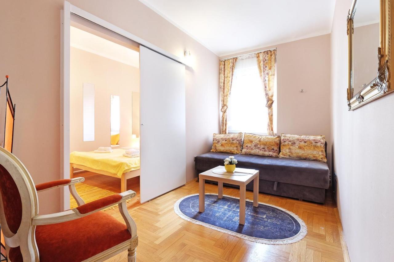 Sava Square Apartment เบลเกรด ภายนอก รูปภาพ