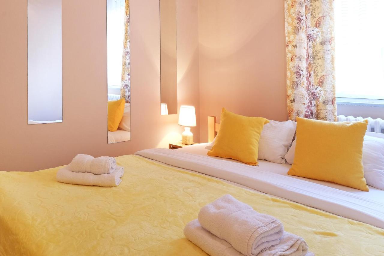 Sava Square Apartment เบลเกรด ภายนอก รูปภาพ