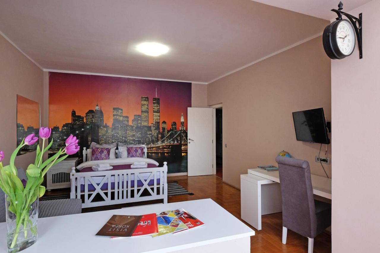 Sava Square Apartment เบลเกรด ภายนอก รูปภาพ